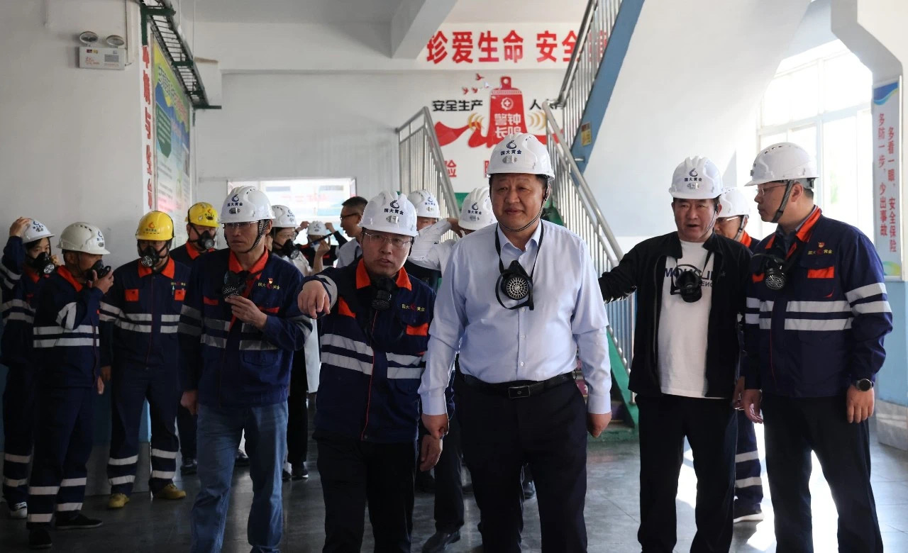 1728357495104017325.jpg 3.jpg